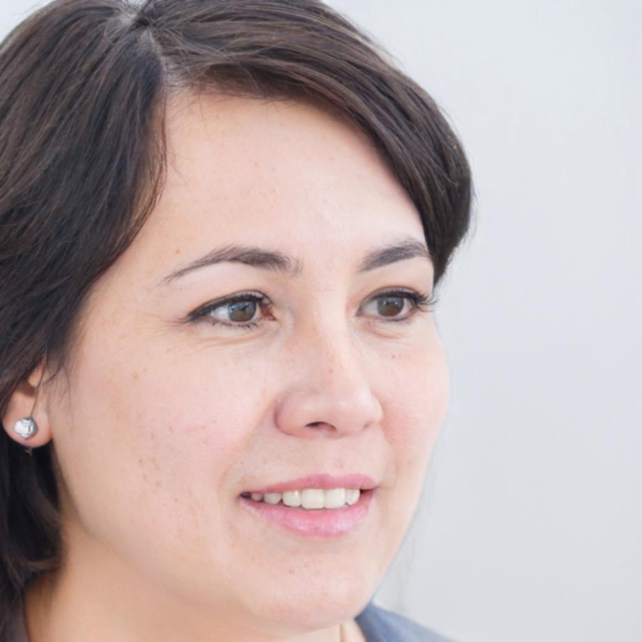 Vera Lindström, Business Budget Advisor